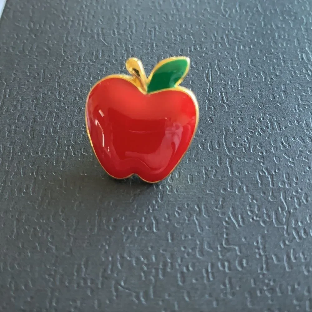 Vintage Brooch Pin red apple lapel‎